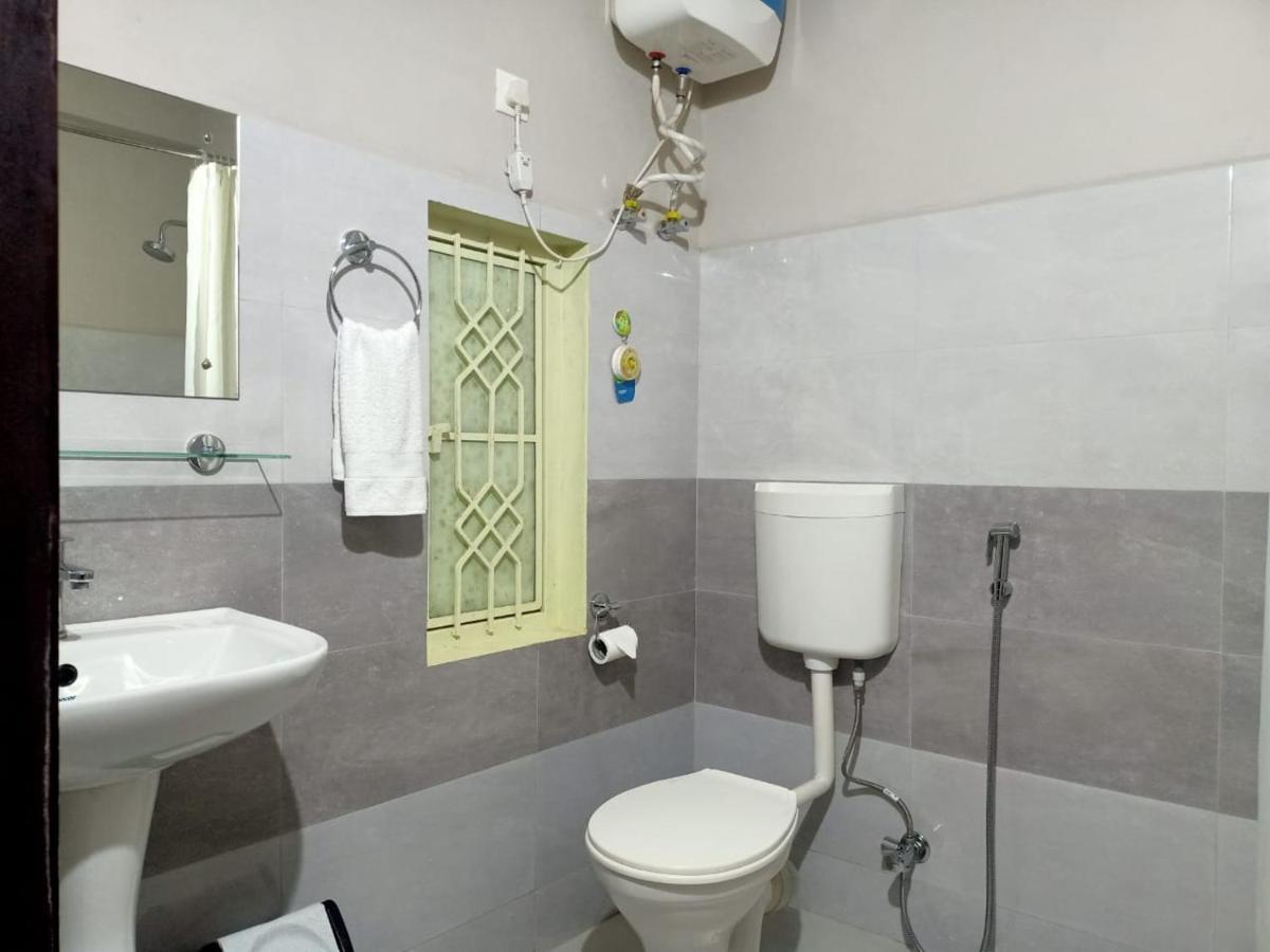 The Escapade Inn Cserrapundzsi Kültér fotó