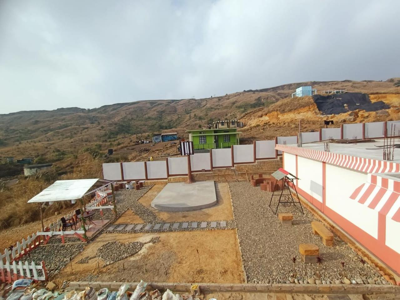 The Escapade Inn Cserrapundzsi Kültér fotó