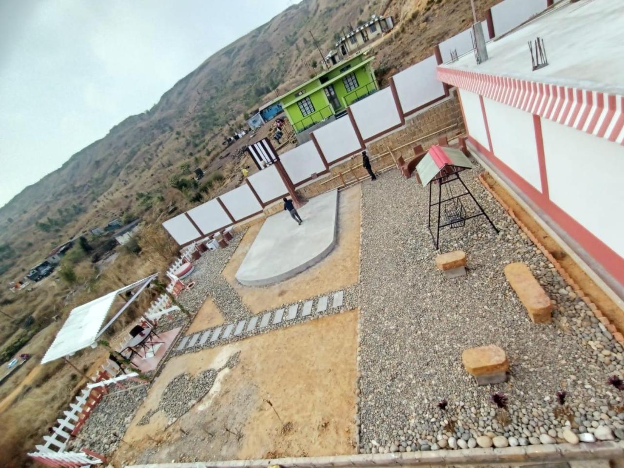 The Escapade Inn Cserrapundzsi Kültér fotó